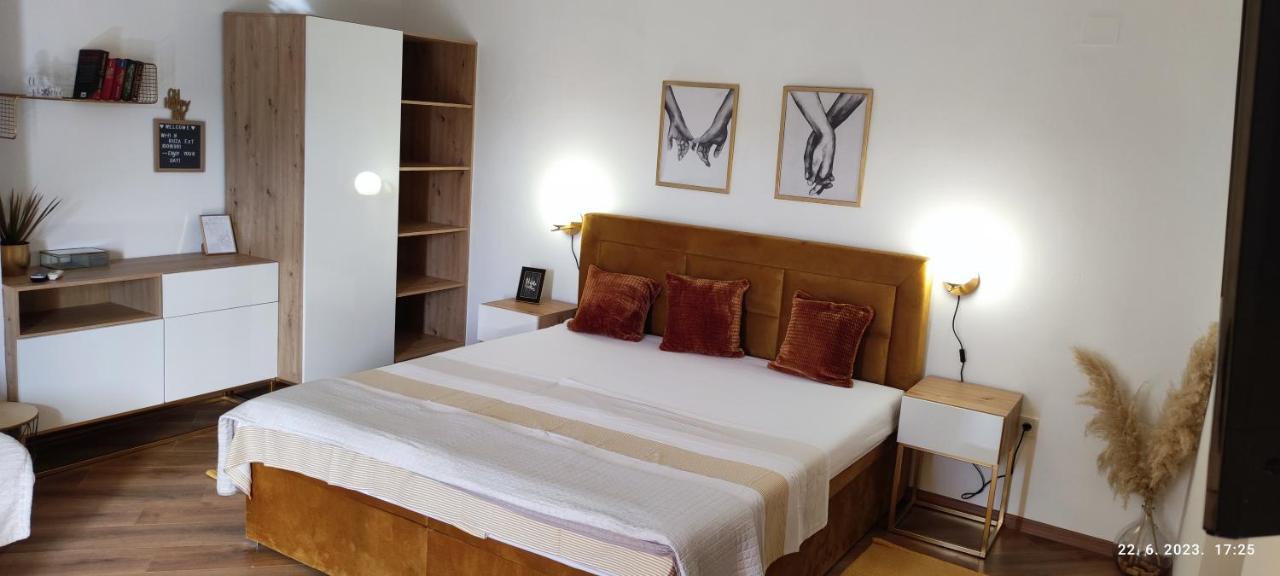 Palit Riviera Rooms And Apartments מראה חיצוני תמונה